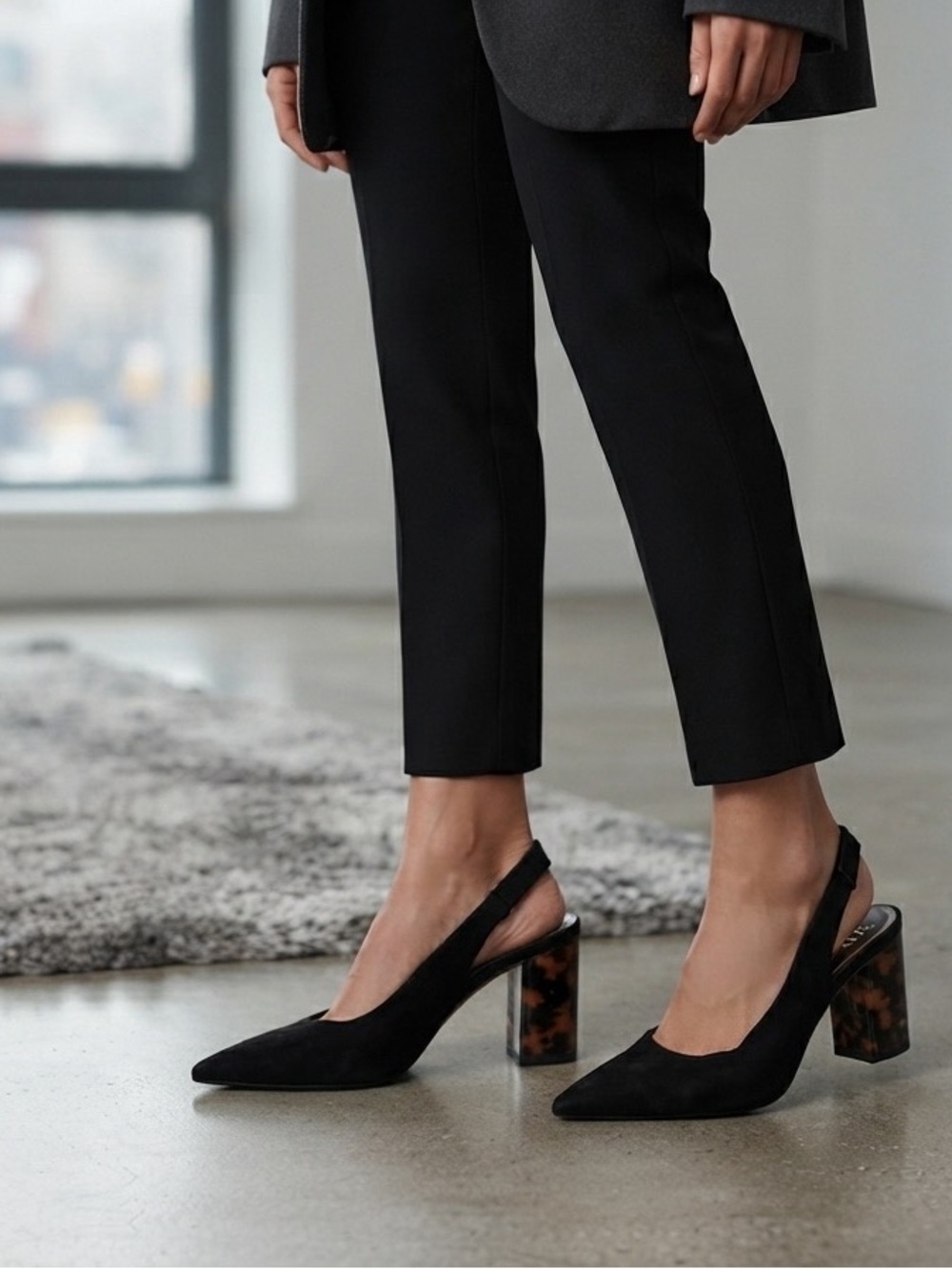 Zara Black Ankle-Length Cropped Trousers - Women
